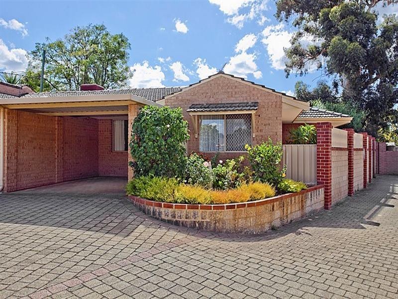 4/12 Page Road, Kelmscott WA 6111