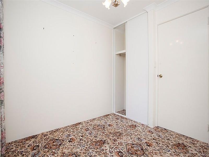 4/12 Page Road, Kelmscott WA 6111