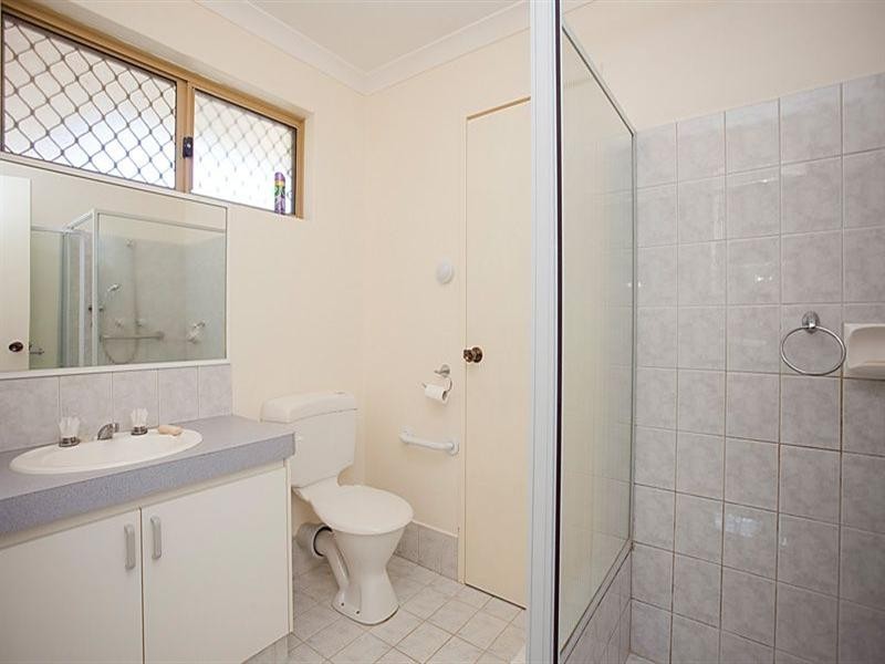 4/12 Page Road, Kelmscott WA 6111