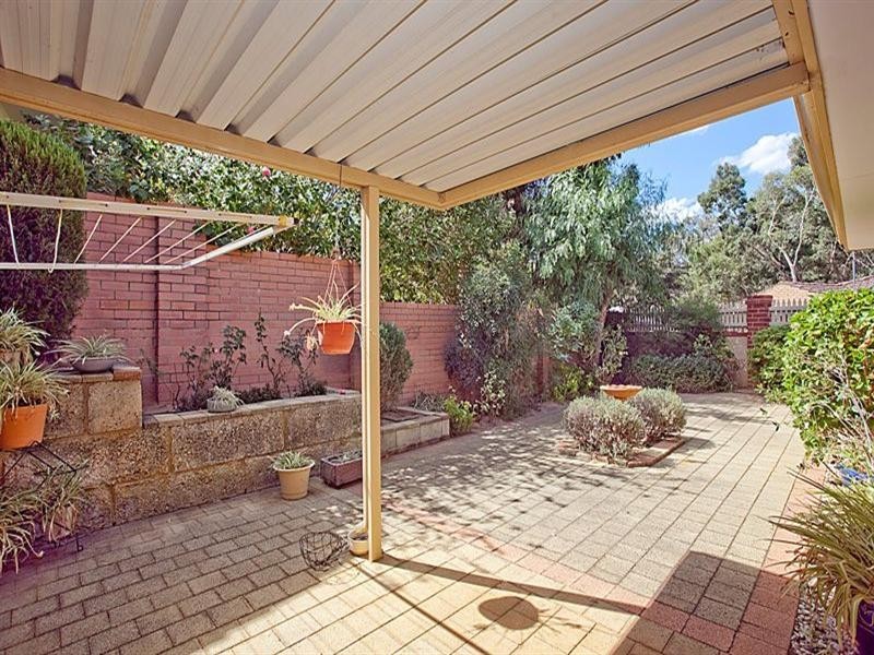 4/12 Page Road, Kelmscott WA 6111