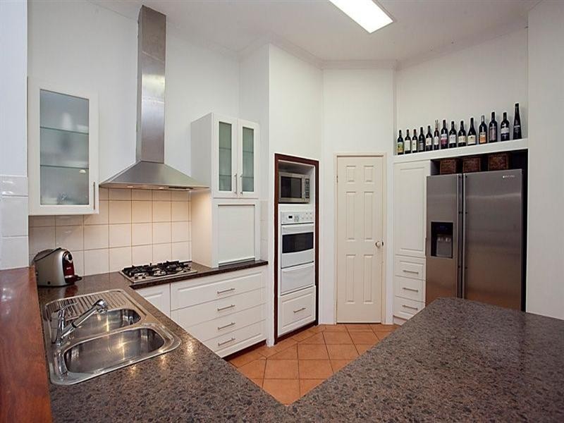 35 Palmateer Drive, Carmel WA 6076