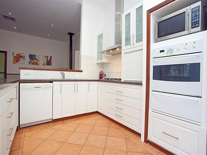 35 Palmateer Drive, Carmel WA 6076