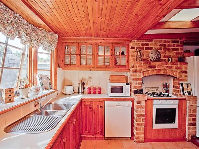 6 Parke Road, Gooseberry Hill WA 6076