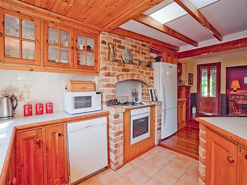 6 Parke Road, Gooseberry Hill WA 6076