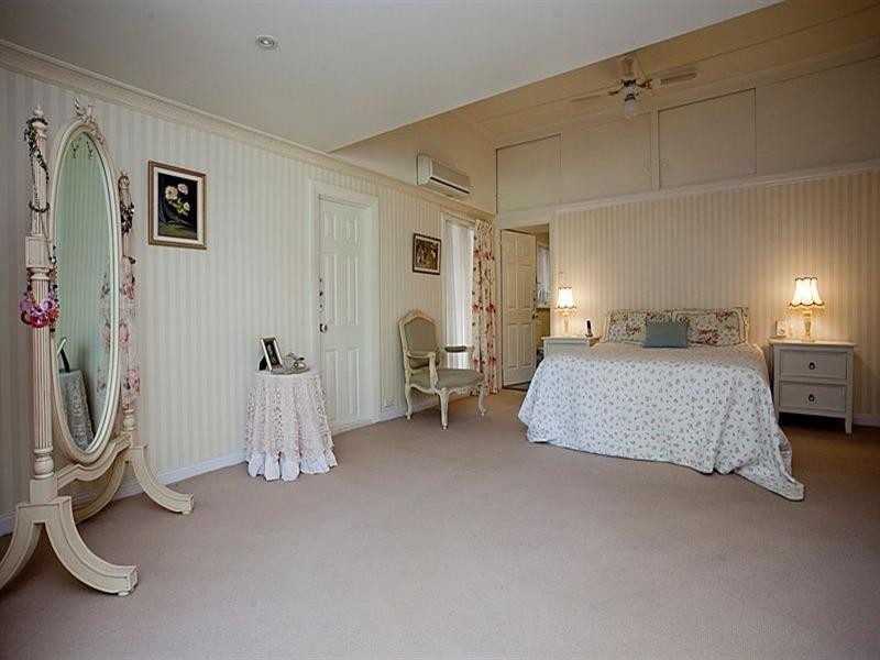 6 Parke Road, Gooseberry Hill WA 6076