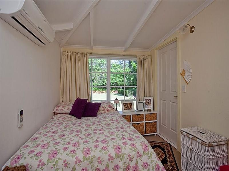 6 Parke Road, Gooseberry Hill WA 6076