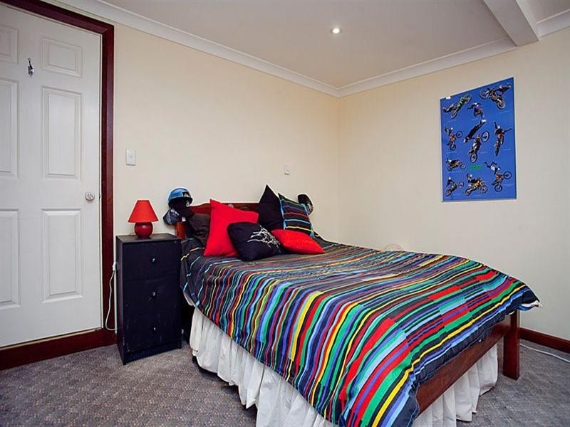 6 Parke Road, Gooseberry Hill WA 6076