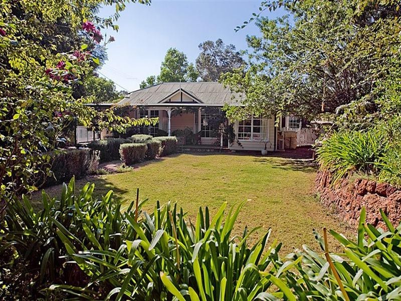 6 Parke Road, Gooseberry Hill WA 6076