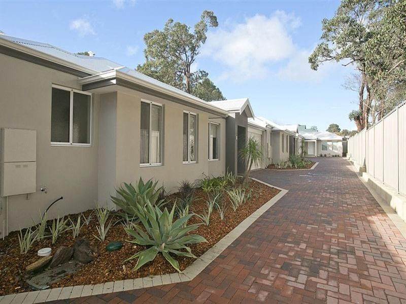 2 – 4/31 Boonooloo, Kalamunda WA 6076