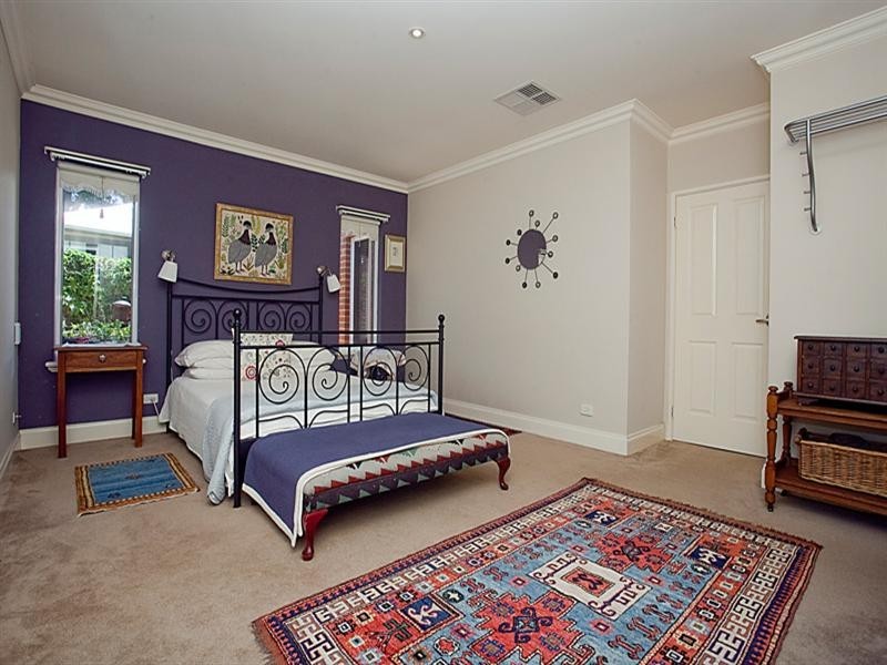 1 Lenori Road, Gooseberry Hill WA 6076