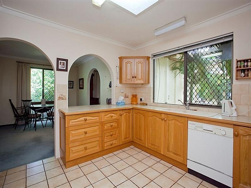 18 Cook Place, Lesmurdie WA 6076