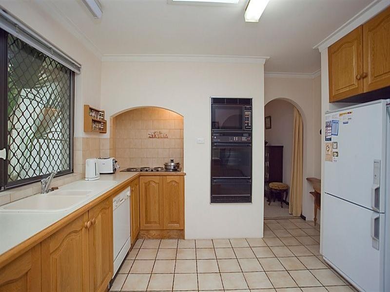 18 Cook Place, Lesmurdie WA 6076