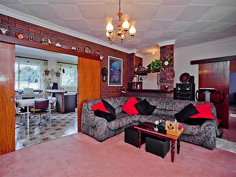 25 Orange Valley Road, Kalamunda WA 6076