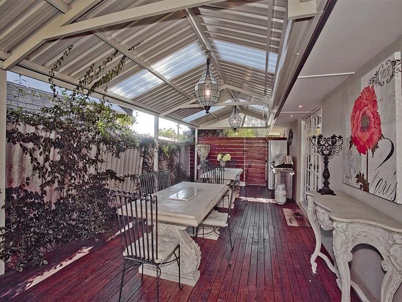 5 Sisely Road, Gooseberry Hill WA 6076