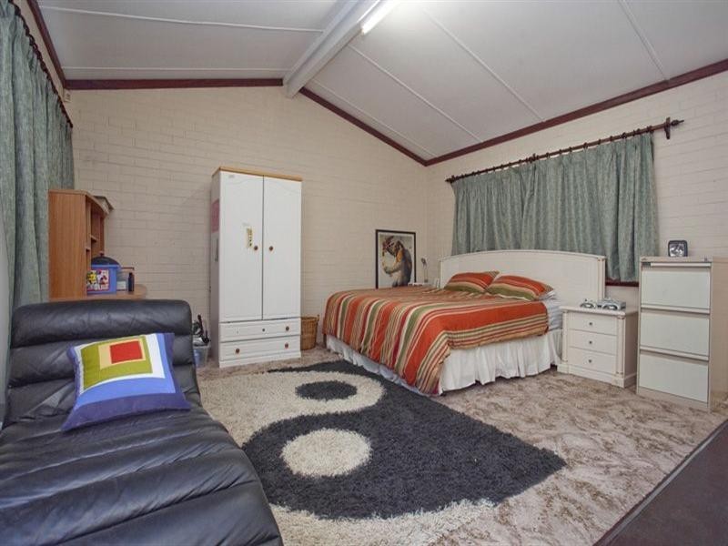 278 Lesmurdie Road, Lesmurdie WA 6076