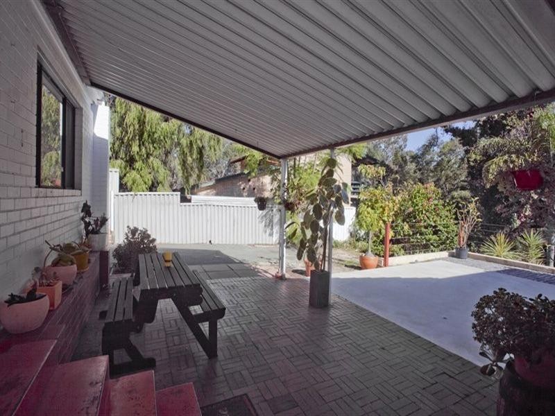 278 Lesmurdie Road, Lesmurdie WA 6076