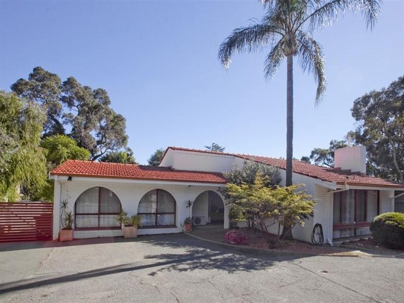 278 Lesmurdie Road, Lesmurdie WA 6076