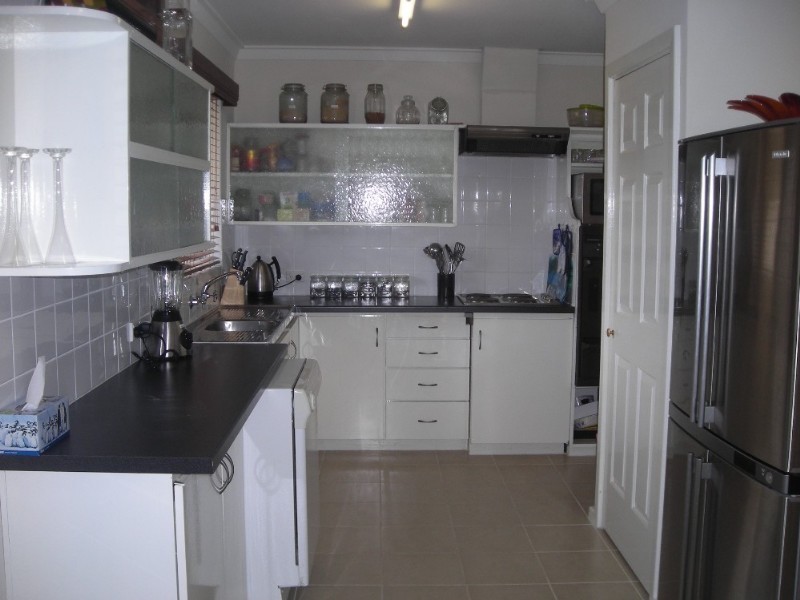 15 Scenic Drive, Maida Vale WA 6057