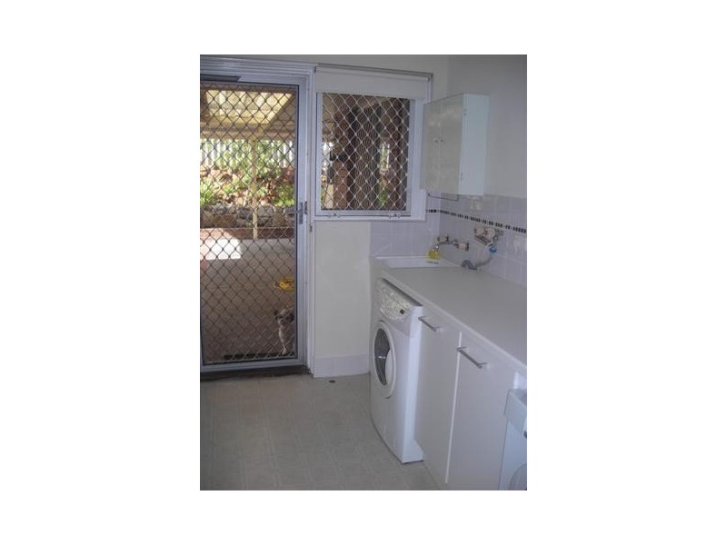 15 Scenic Drive, Maida Vale WA 6057