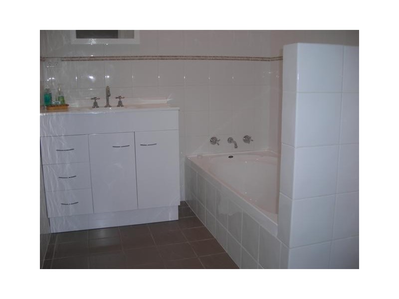 15 Scenic Drive, Maida Vale WA 6057