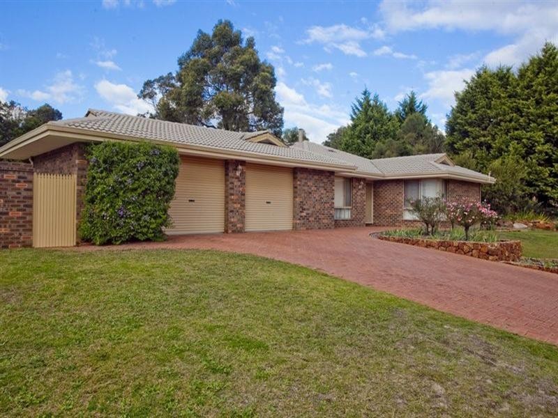 5 Glen Avon Street, Lesmurdie WA 6076