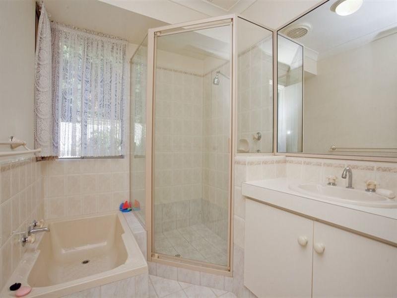 5 Glen Avon Street, Lesmurdie WA 6076