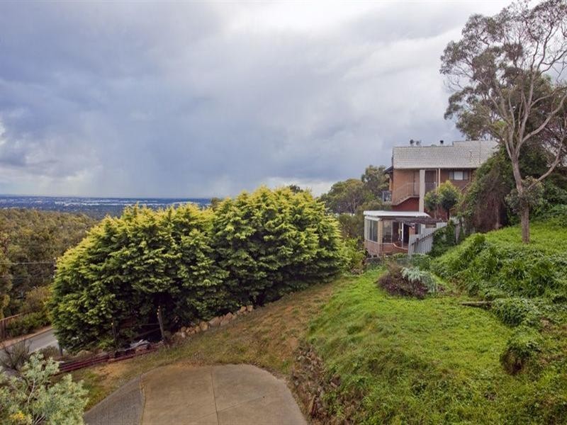 44 Gooseberry Hill Road, Gooseberry Hill WA 6076