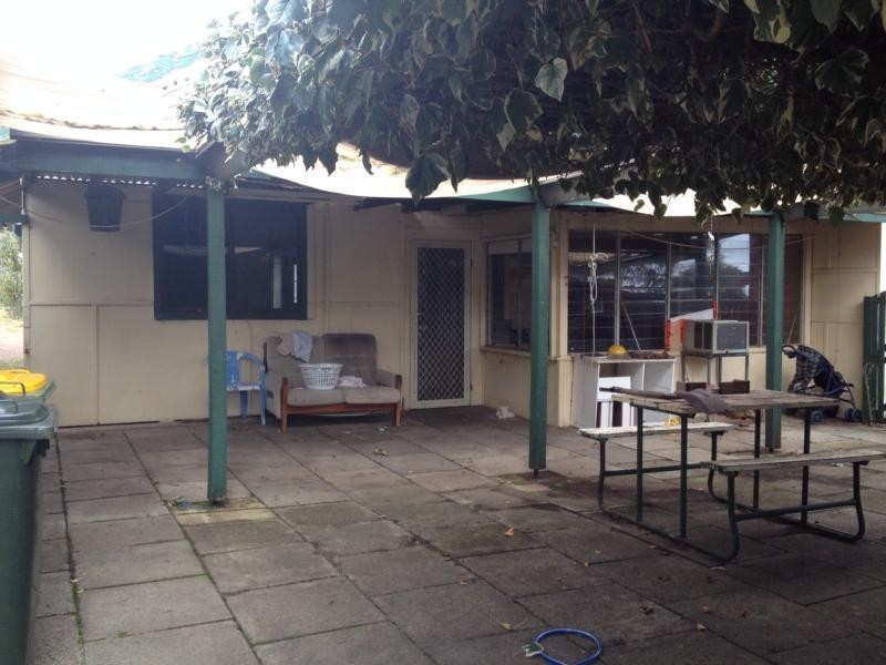 16 Coral Road, Kalamunda WA 6076