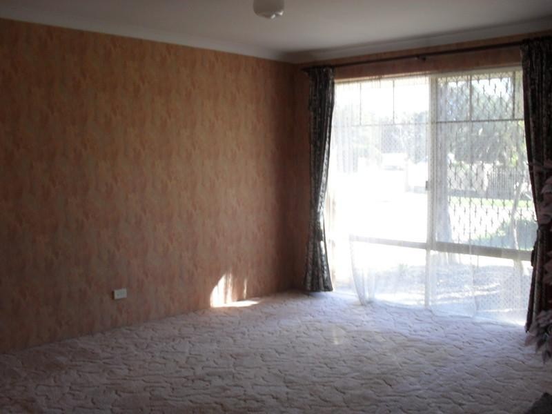 2 Kunzite Court, Forrestfield WA 6058