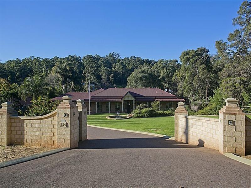 154 Orange Valley Road, Kalamunda WA 6076