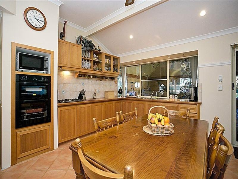 154 Orange Valley Road, Kalamunda WA 6076