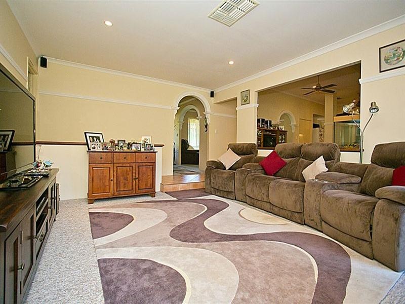 154 Orange Valley Road, Kalamunda WA 6076