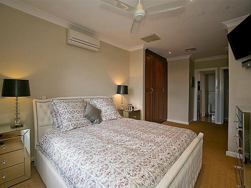 44 Lenori Road, Gooseberry Hill WA 6076