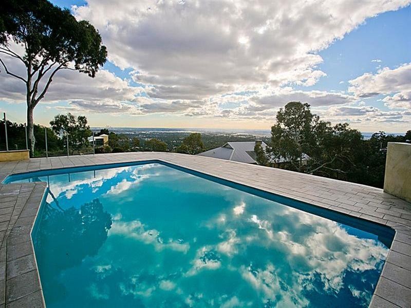 44 Lenori Road, Gooseberry Hill WA 6076