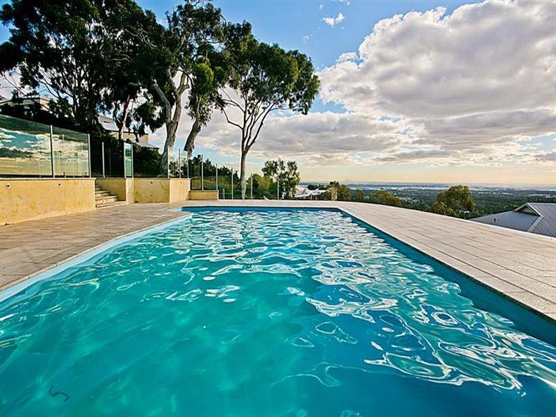 44 Lenori Road, Gooseberry Hill WA 6076