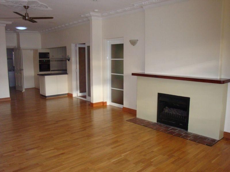 5 Snowball Road, Kalamunda WA 6076