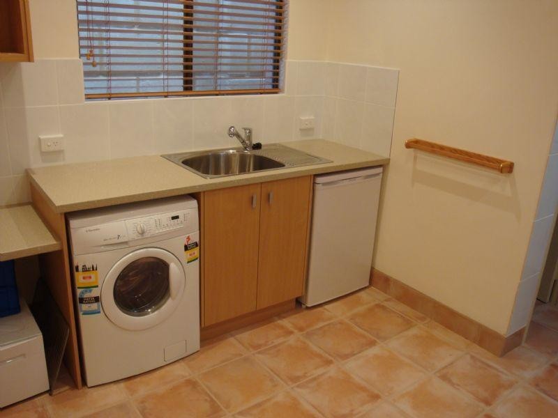 5 Snowball Road, Kalamunda WA 6076