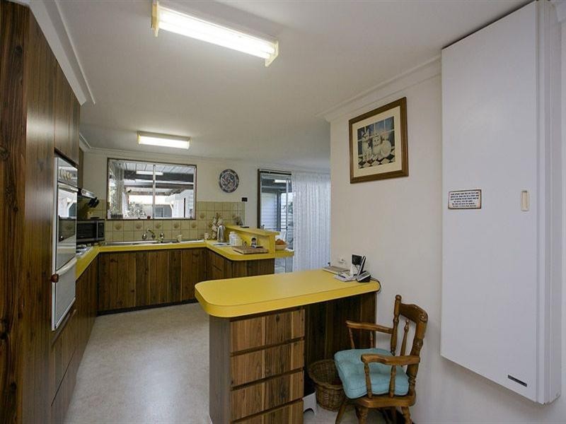 32 Parke Road, Gooseberry Hill WA 6076