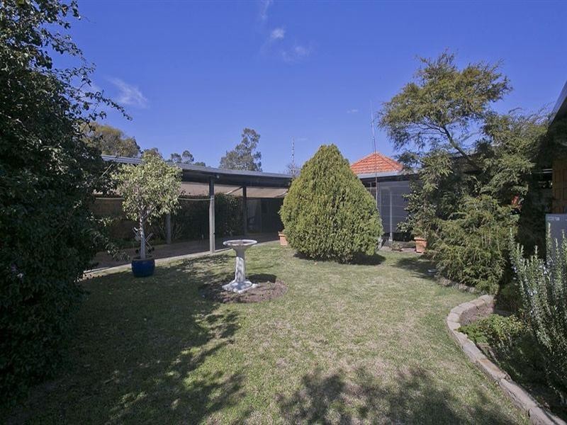 32 Parke Road, Gooseberry Hill WA 6076