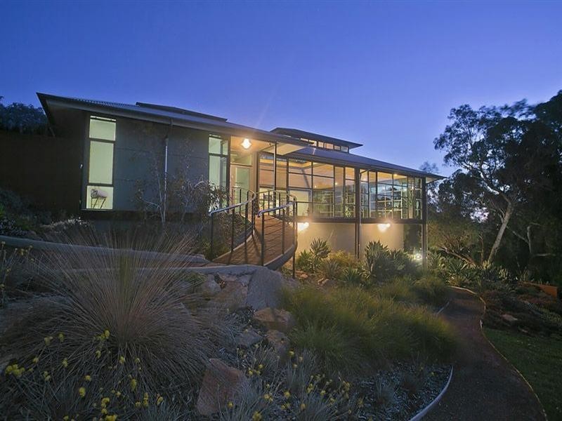 6 Newlands Grove, Gooseberry Hill WA 6076