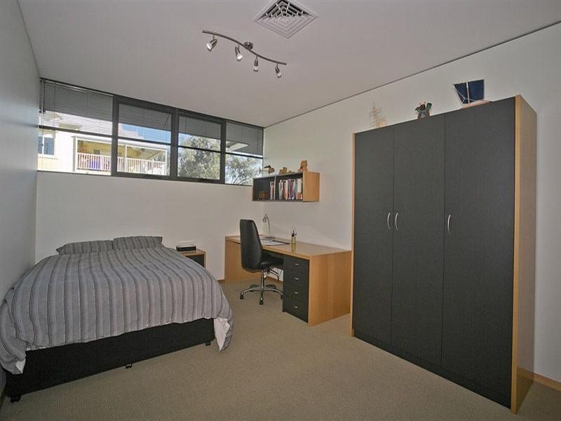 6 Newlands Grove, Gooseberry Hill WA 6076