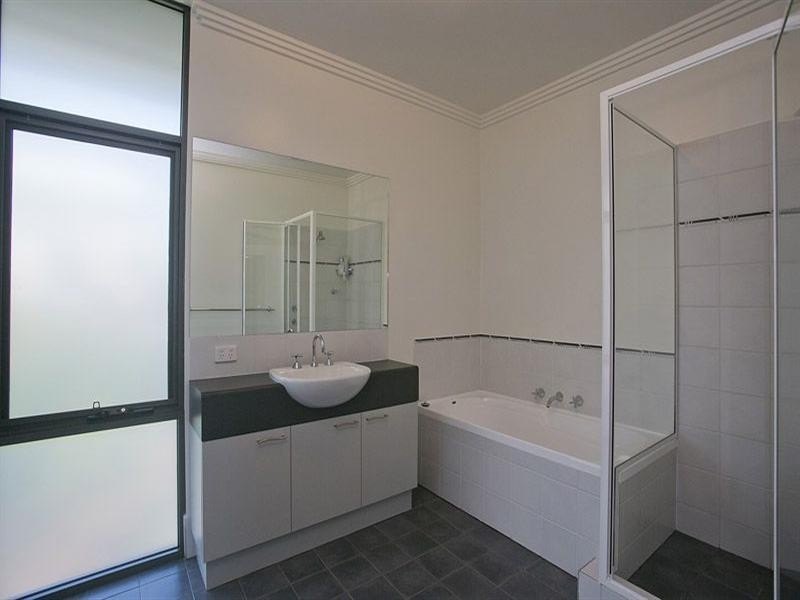 6 Newlands Grove, Gooseberry Hill WA 6076