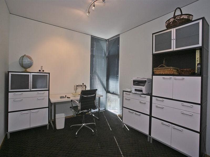 6 Newlands Grove, Gooseberry Hill WA 6076