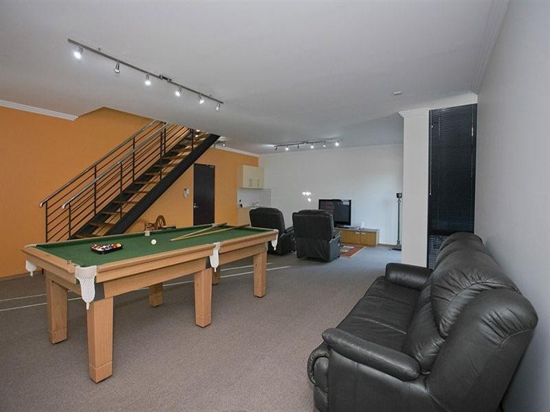 6 Newlands Grove, Gooseberry Hill WA 6076