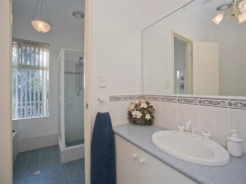 3 Jaraba Avenue, Gooseberry Hill WA 6076