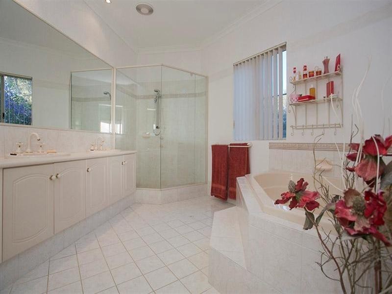 3 Jaraba Avenue, Gooseberry Hill WA 6076