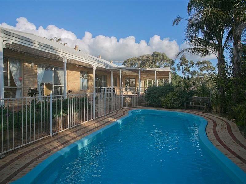 3 Jaraba Avenue, Gooseberry Hill WA 6076