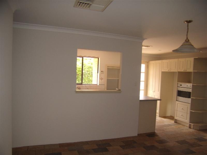 6 Donald Road, Maida Vale WA 6057