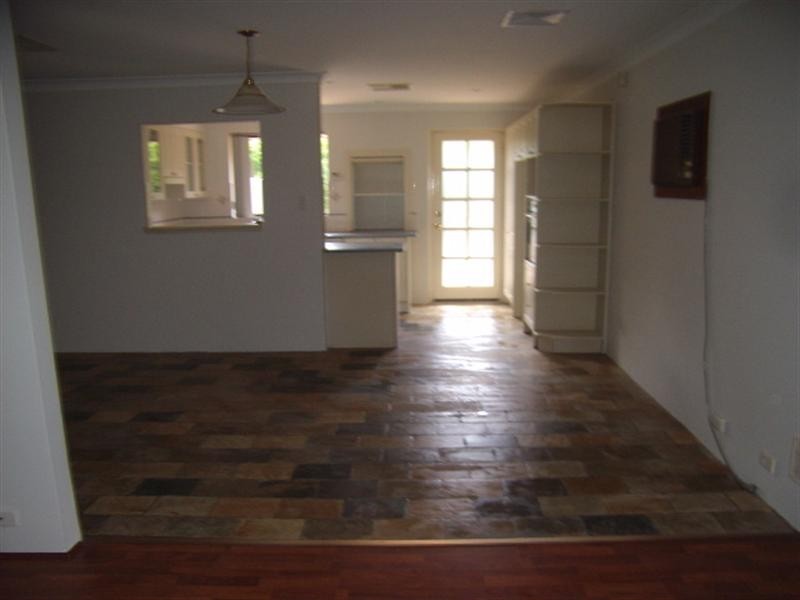 6 Donald Road, Maida Vale WA 6057