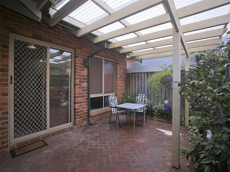 2/27 Central Road, Kalamunda WA 6076